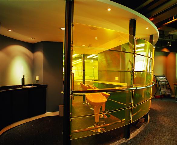 鳳凰衛(wèi)視辦公室裝修設(shè)計(jì)效果圖 鳳凰衛(wèi)視辦公室裝修設(shè)計(jì)效果圖