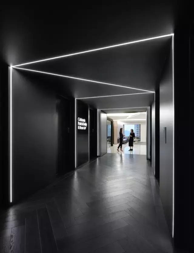 只有黑、白、灰三種顏色的辦公室？——極簡主義的設(shè)計(jì)哲學(xué)