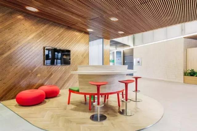 既有感官愉悅，又能體現(xiàn)品牌價(jià)值，我就服可口可樂的辦公室設(shè)計(jì)！