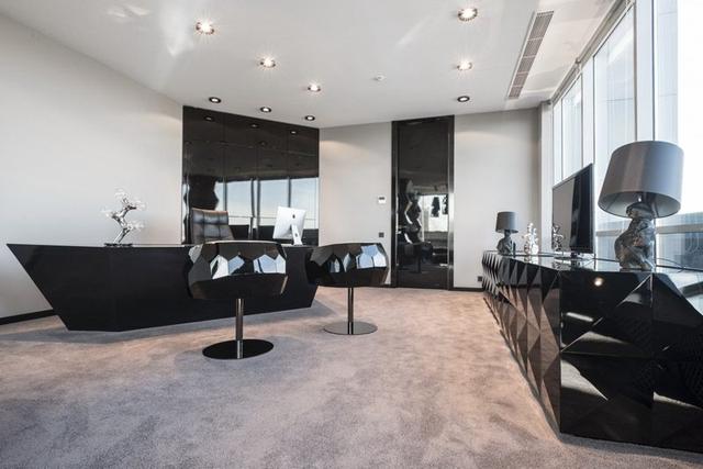 說出來你可能不信，如此暗黑夸張的辦公室竟然來自俄羅斯制藥公司